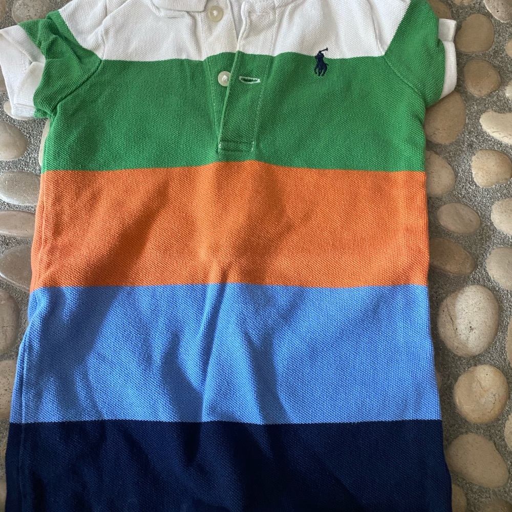 CLASSIC trio by RALPH LAUREN! 1 romper,1 short sleeve, 1 long sleeve💙💚👶🏻🤍❤️ - Picture 8 of 10